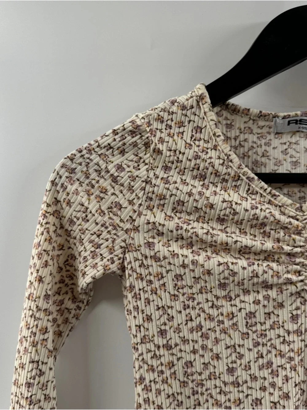 RSQ Floral Ribbed Long Sleeve Top – Women’s XS - Picture 2 of 8